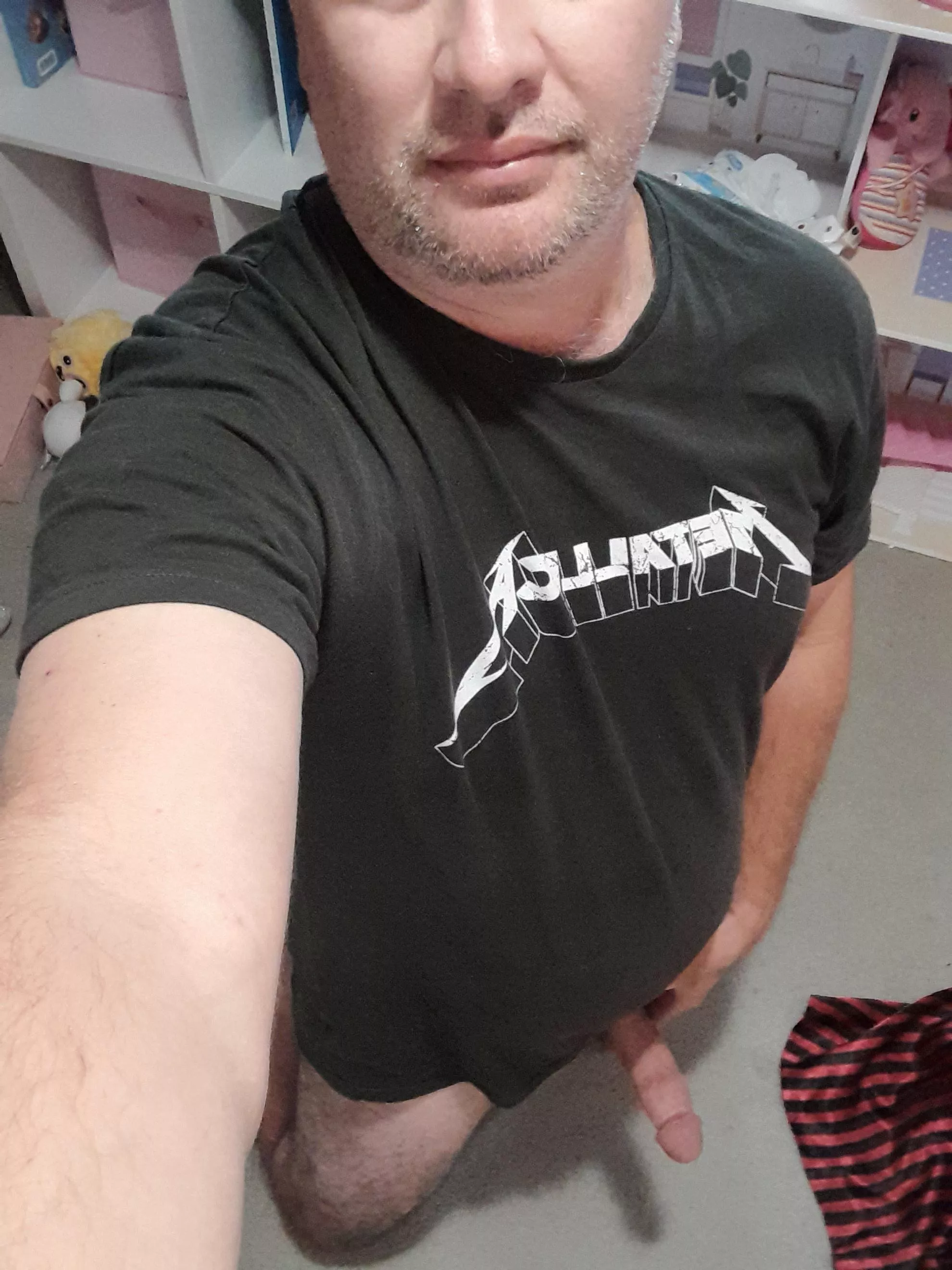 I have cock sucking lips and ass pounding hips posted by EvenAmbassador1692