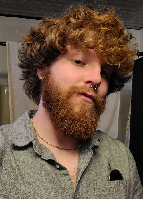 I have finally come out of my hibernation. by kaderedstone