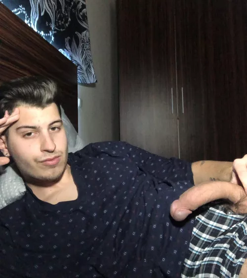 I have somethig for you😋 by Its_me_Eduardo20