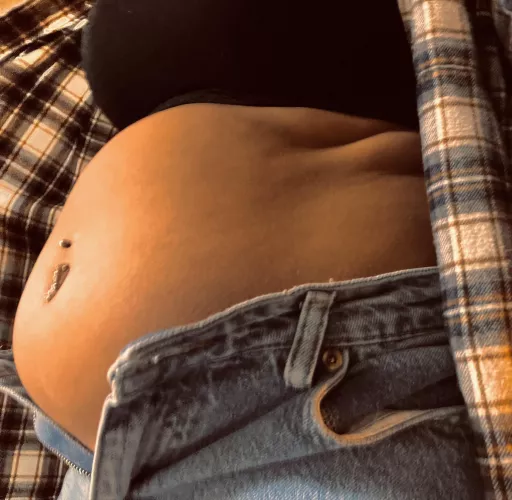 i haven’t gained weight.. right? by Upstairs-Ad3122