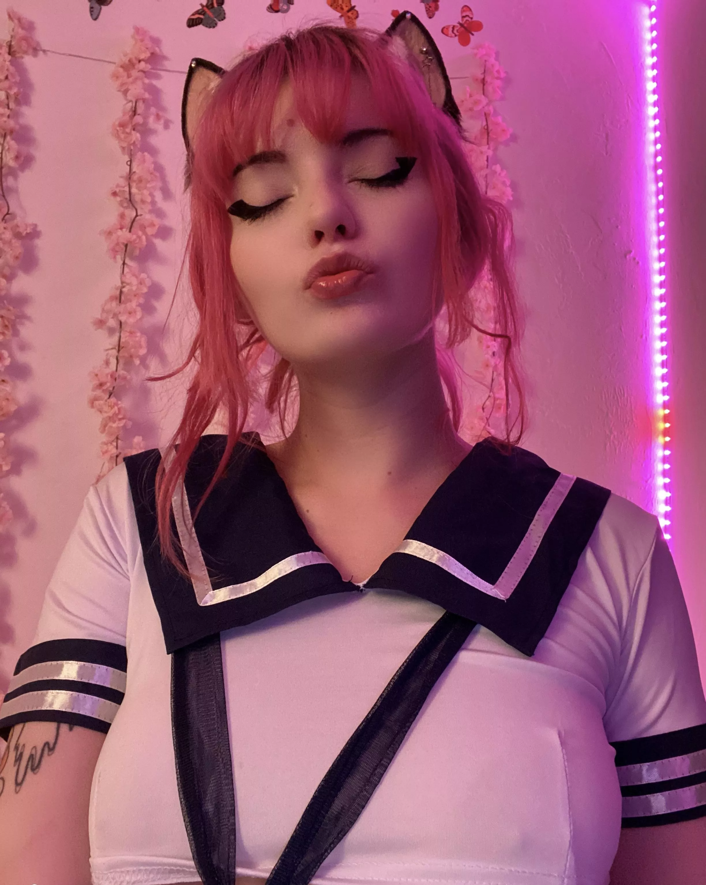 I heard master wanted kisses, where should I put them? posted by pocketsizedpup