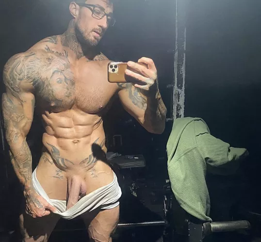 I heard you like bulges? by MuscleAlphaXXX