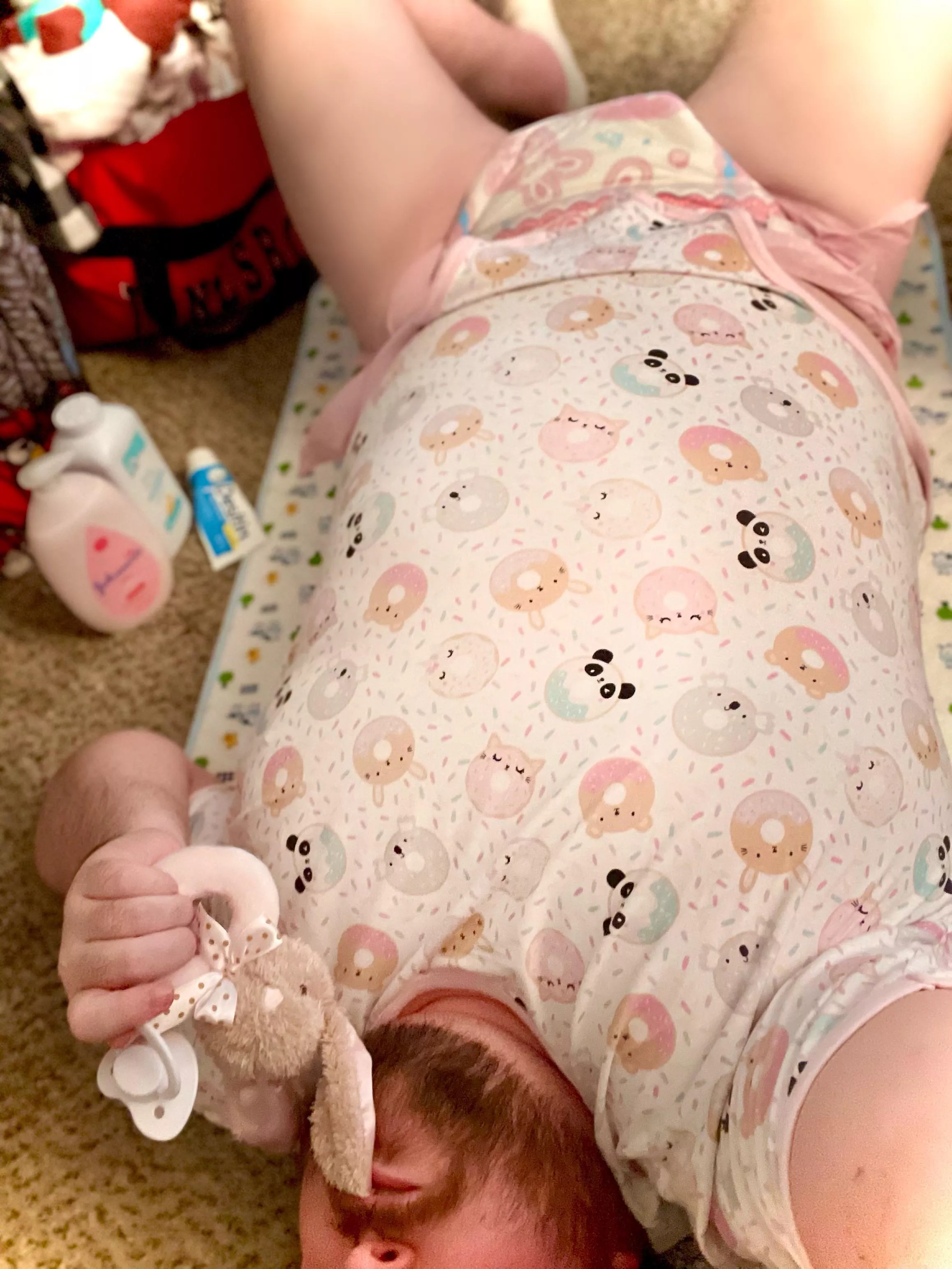 I hope every ‘bunny’ has a hoppy Easter! 🐰 posted by LittlePaddedPenguin