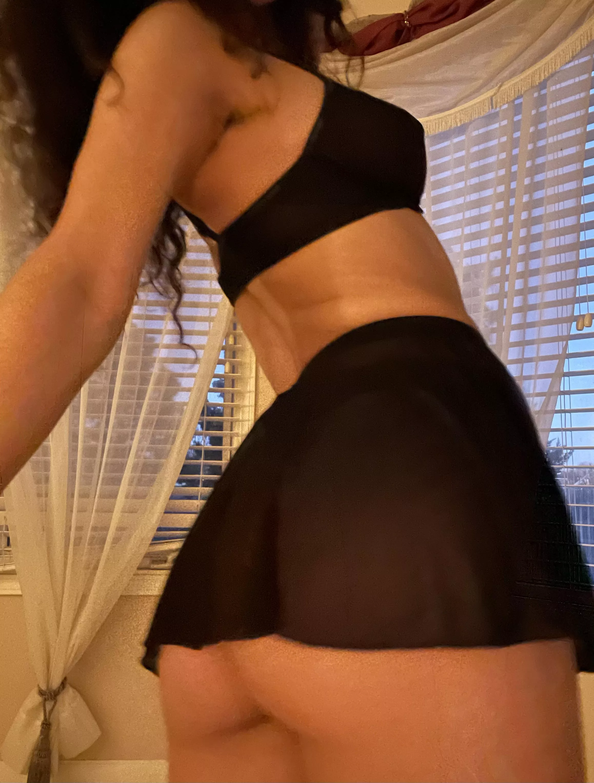 i hope everyone has a great week ahead 🥰 posted by farahalawaa