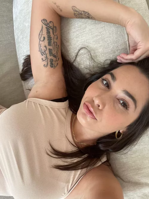 I hope everyone is having an amazing day 😉 by keepupwithkarlee