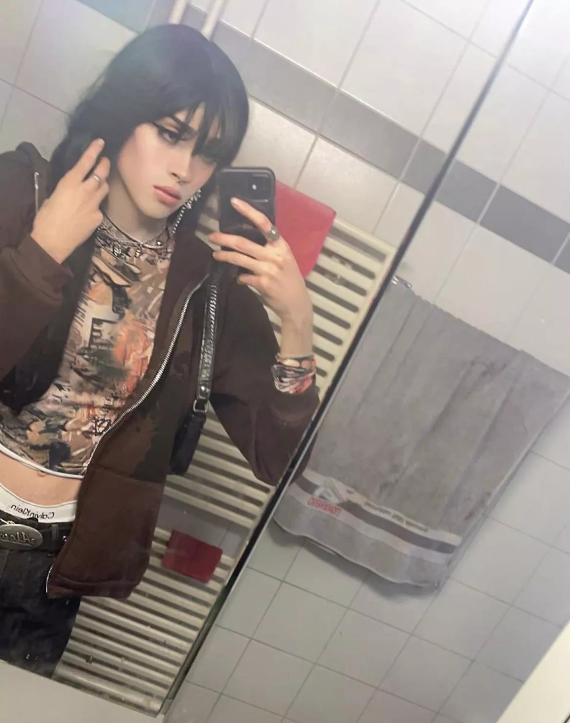 I hope i made some of you stop scrolling for a sec 🖤 posted by uaintcute