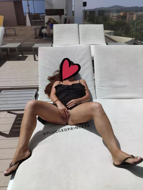 I hope other guests enjoyed their stay in this hotel as well 😜 [F] by pluggedprincess_69