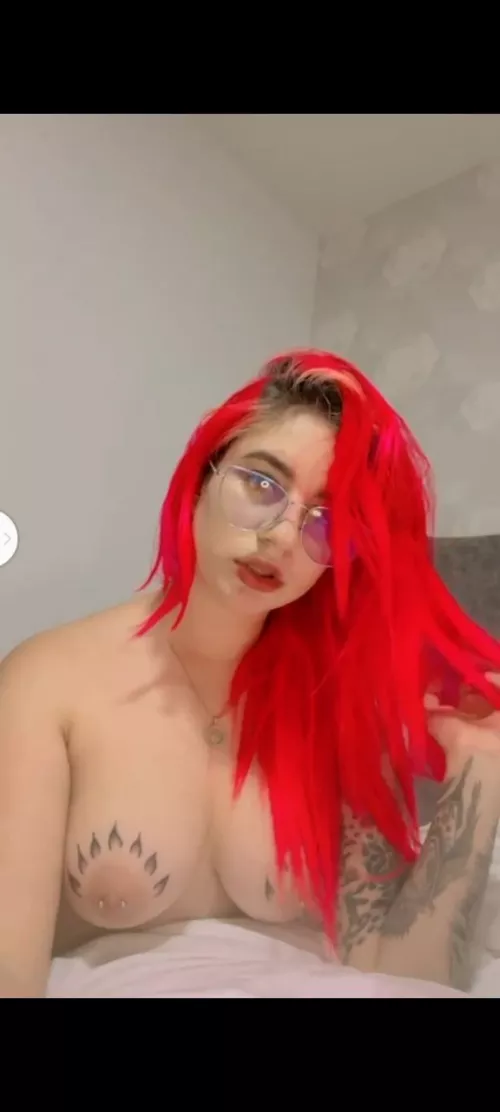 I hope that the 5 guys who see this like my petite body 💕 by mBEadyNa