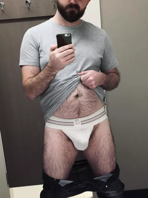 I hope that thicc bro followed me in here… by bothwaysopenjaws