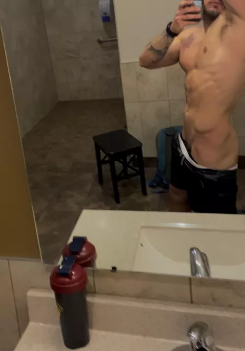 I hope you didn’t have a hard day😈 by conMont4