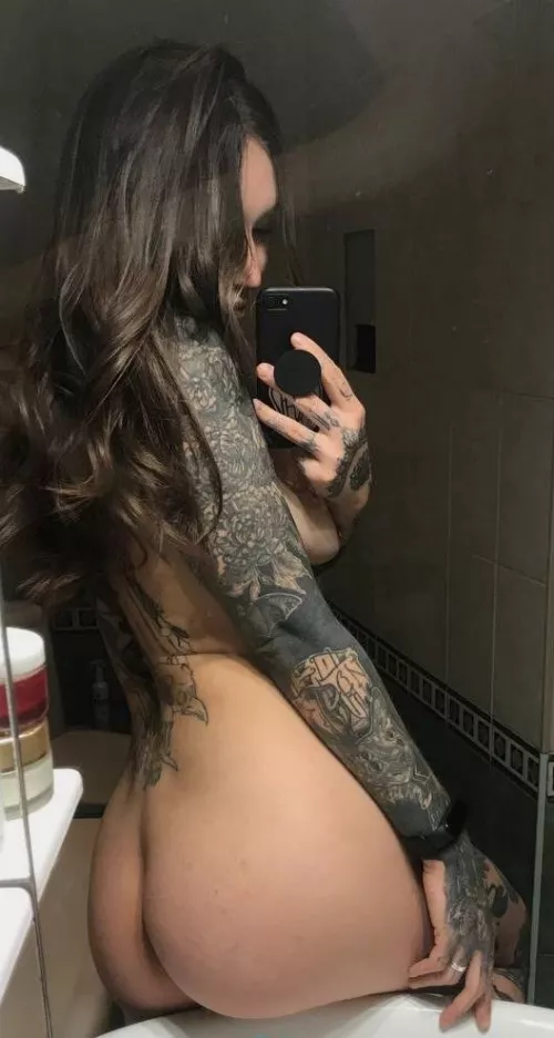 I hope you know what would look amazing between those juicy cheeks by instinctive_theology