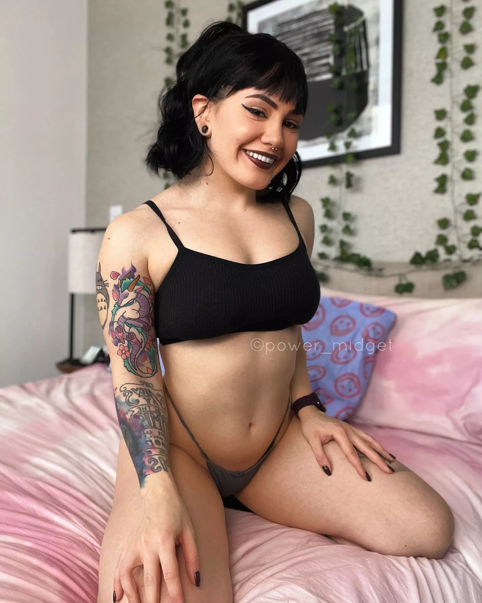 I hope you like my smile 🥺❤️ posted by power_midget