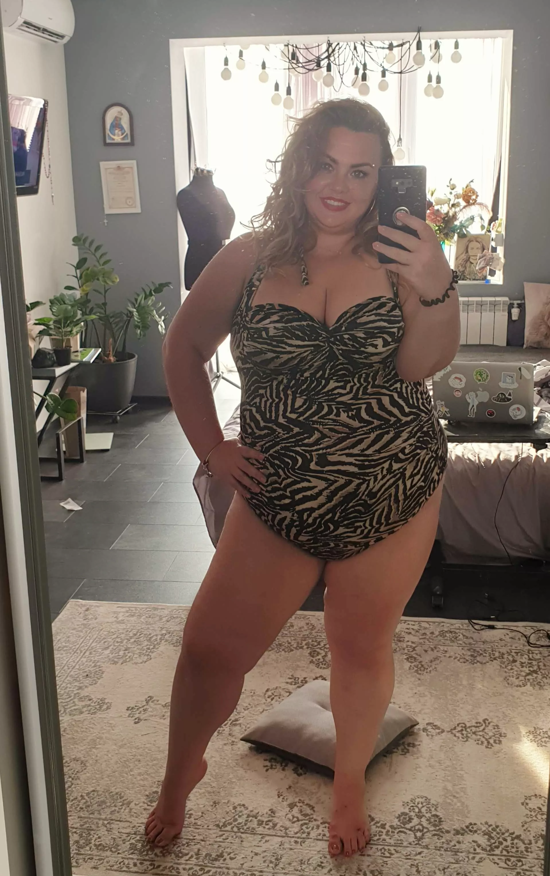 I hope you ❤ me and my curvy body💦 more than my ex😈 posted by South-Ad-9819