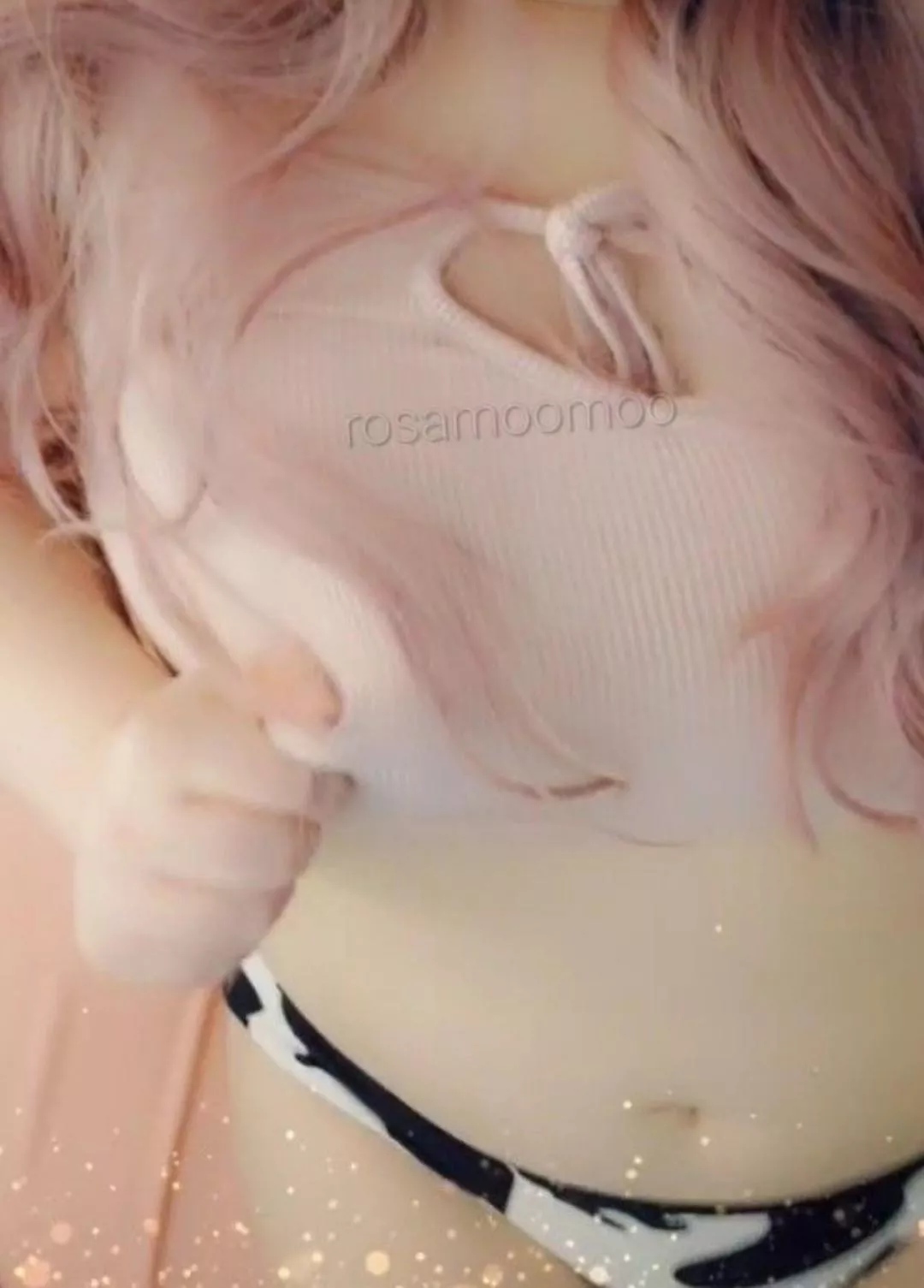 I just can't stop pulling on my nipples wishing I was being milked🙈 posted by Rosamoomoo