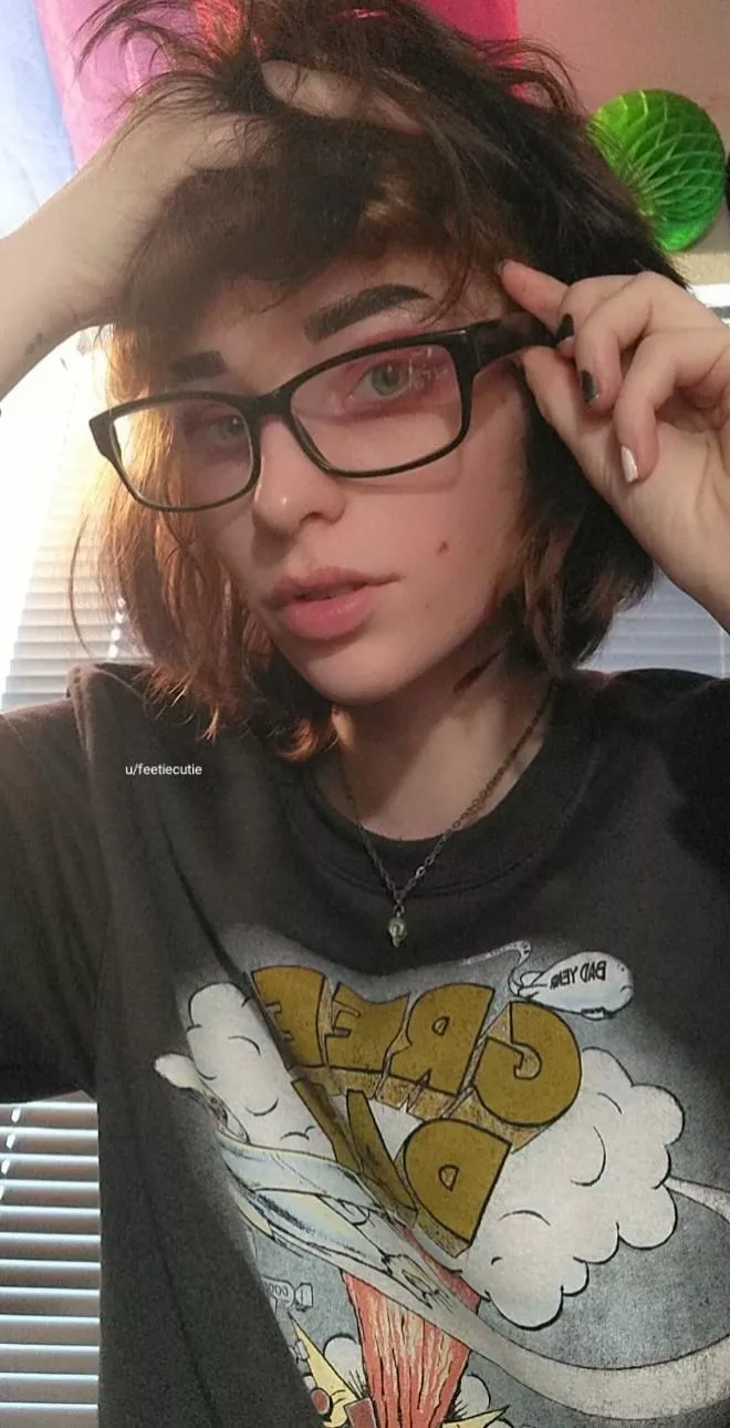 I just found this cute sub! posted by feetiecutie