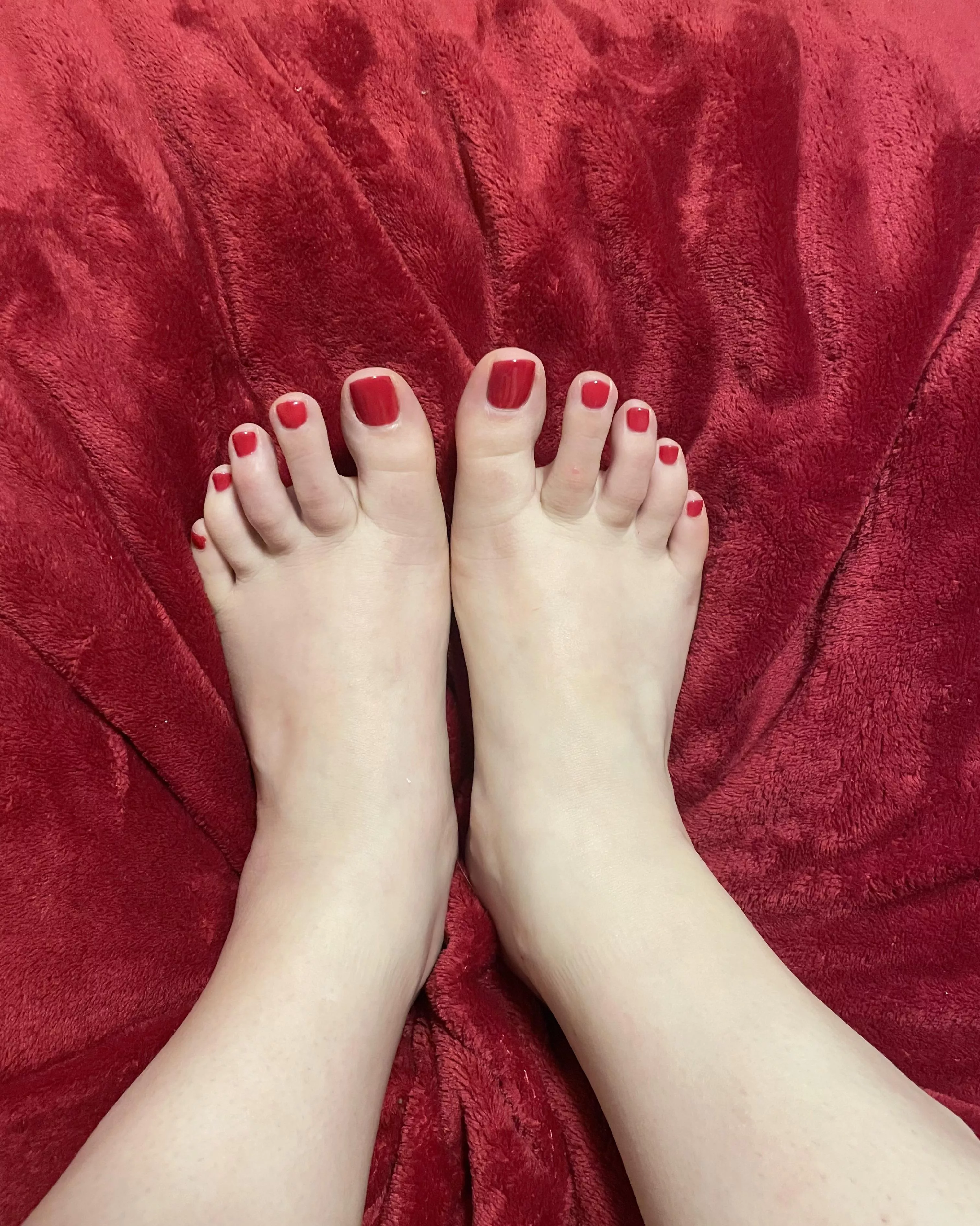 I just got a new pedicure in classic red and I love it! posted by Nova_Starlust