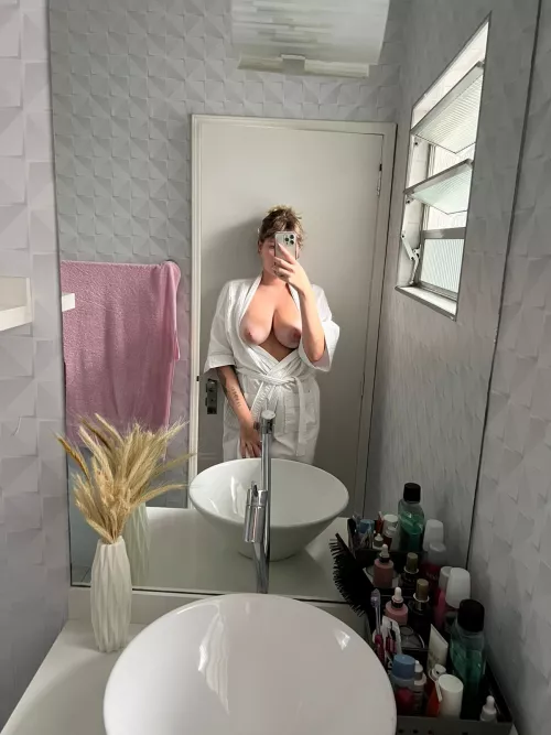 I just gotta clean, now it's time to get dirty by alicegouveia