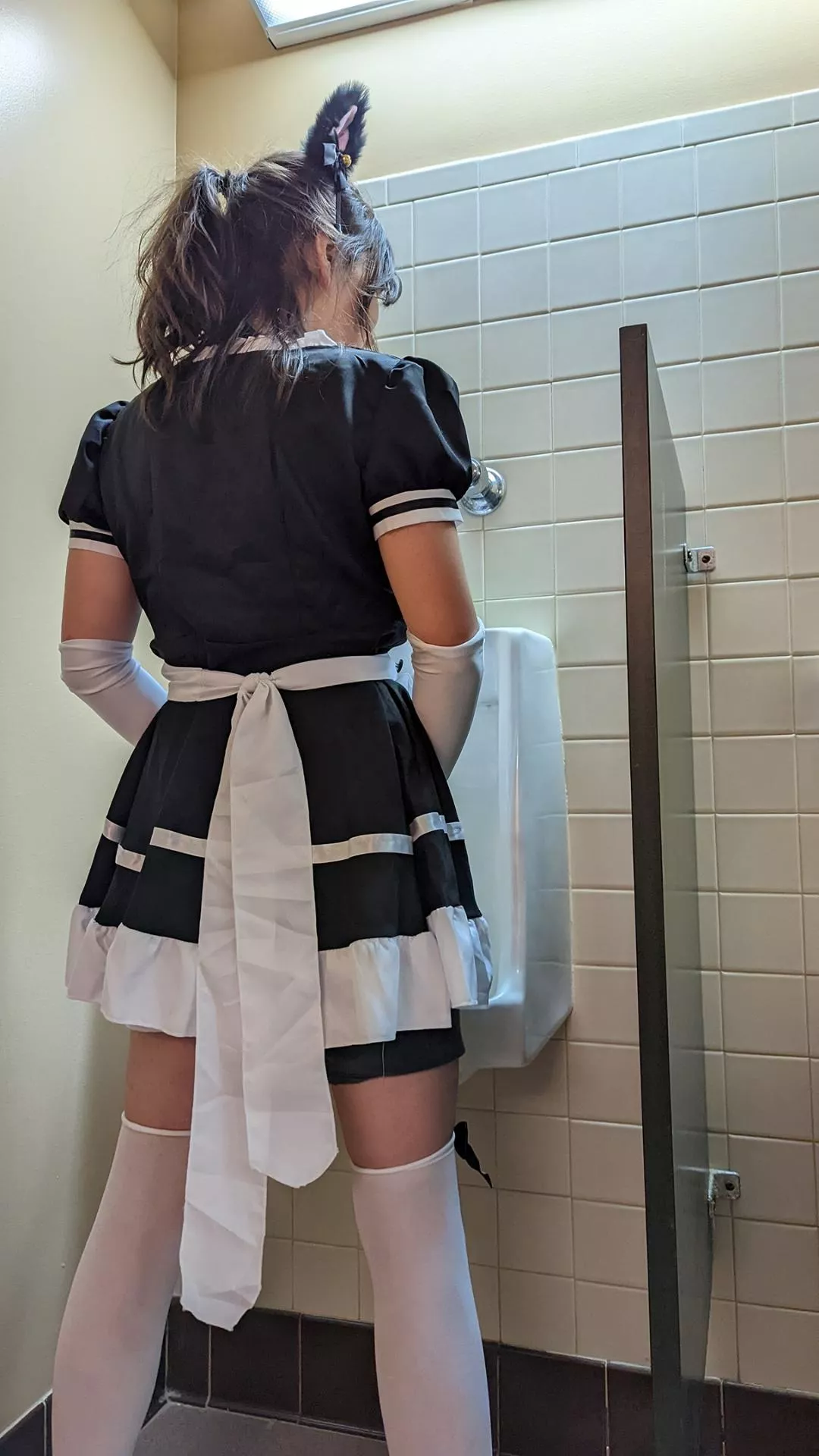 I just need to pee!!! posted by femboymaths