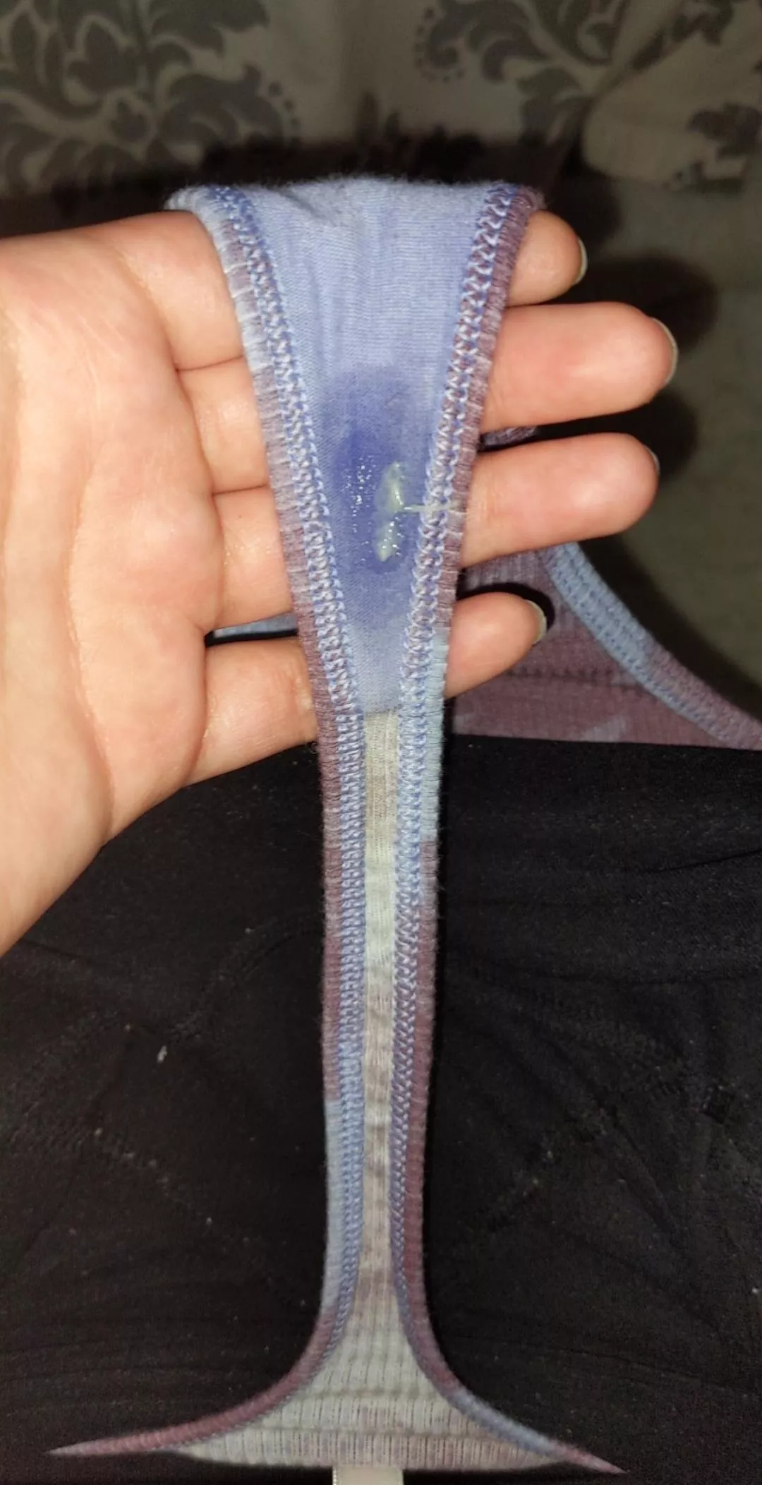 I just put these on but I also let out a few toots so they smell pretty much like my ass 🙊🙊💫💫👁️ posted by bakedeggplant