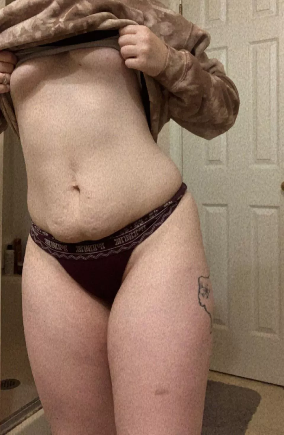 I just want someone to spoil me 🥺💕 who likes a little meat? 🥰 posted by schmokequeen