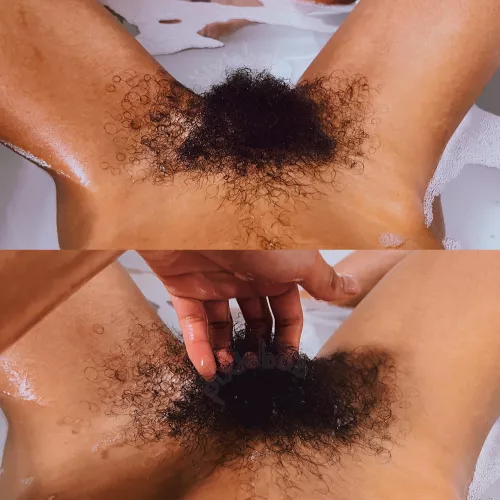 i just wanted a pic that really showed off my length and my texture 🌱🖤 by pixiebab