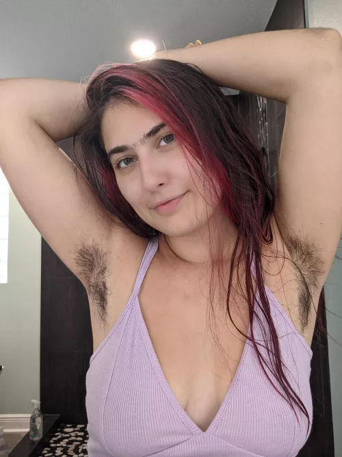 I kind of look like this subreddit's profile icon!! by LanaReign