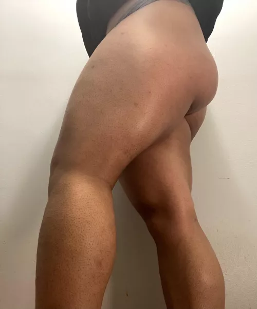 I know of a place where you can bury your face by throwawarfap