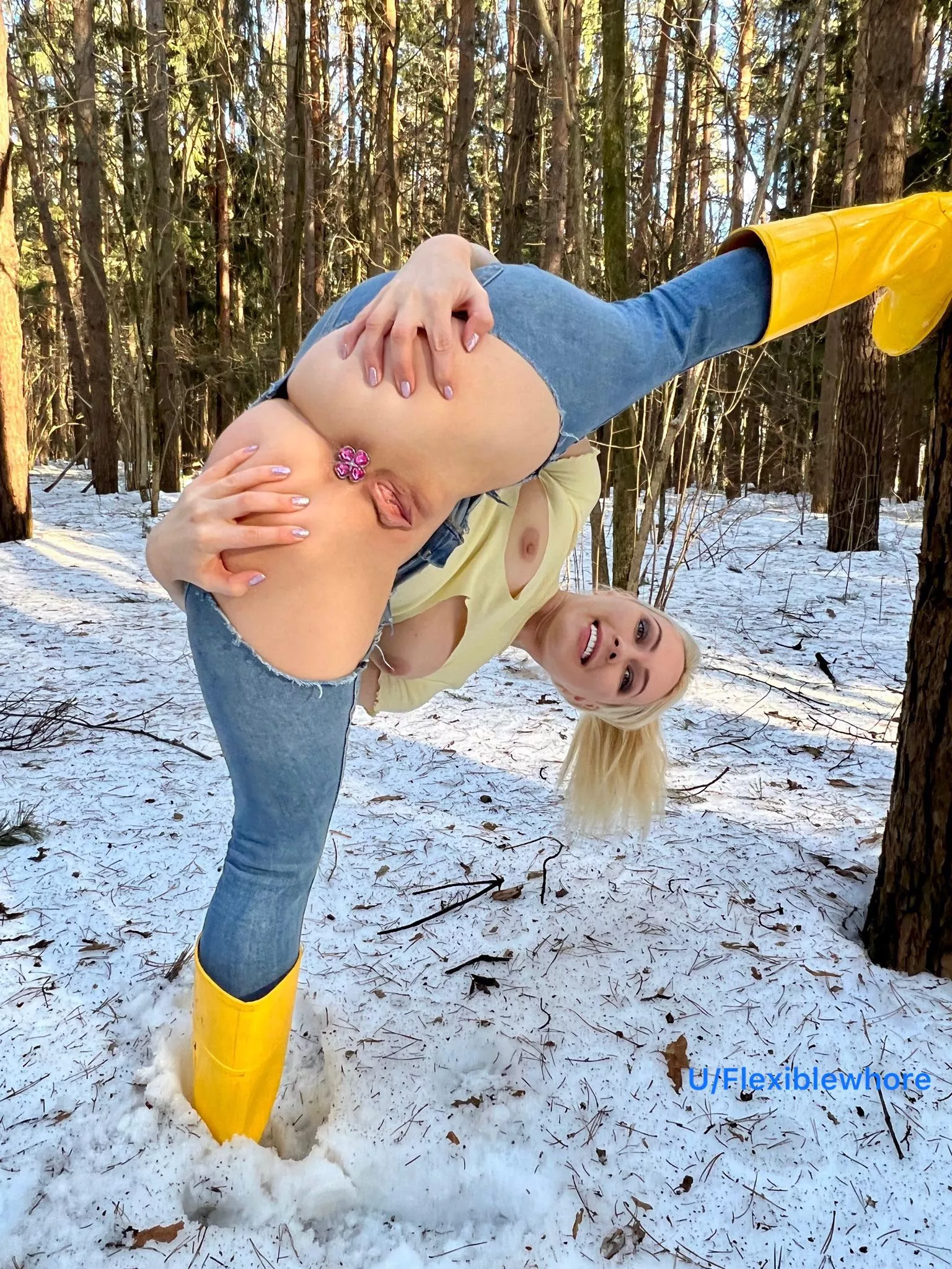 I know the perfect position for outdoor fuck, wanna try it?😜 (f) posted by Flexiblewhore