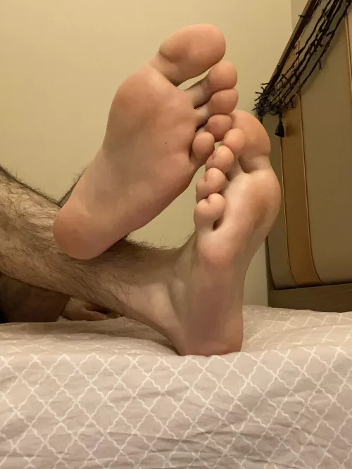 I know you can’t resist my big sweaty feet :) by cagatayrb