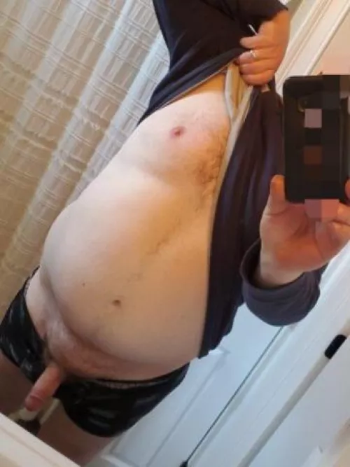 I like giving and receiving flashes🤷‍♂️🤷‍♂️ by ThickBlueCollar