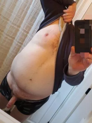 I like giving and receiving flashes🤷‍♂️🤷‍♂️ posted by ThickBlueCollar