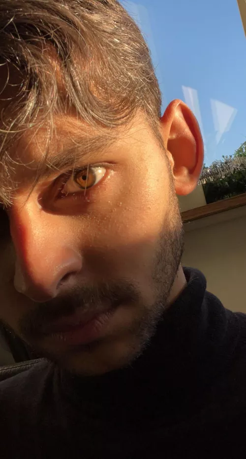 I like how my eye looks in this picture 👁🤩 by _FLSnl_