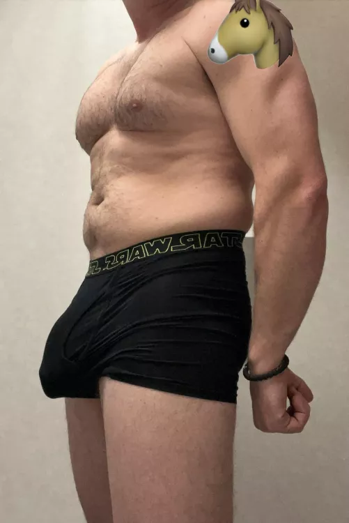 I like how my forearms and triceps look here by nakedisastateofmnd