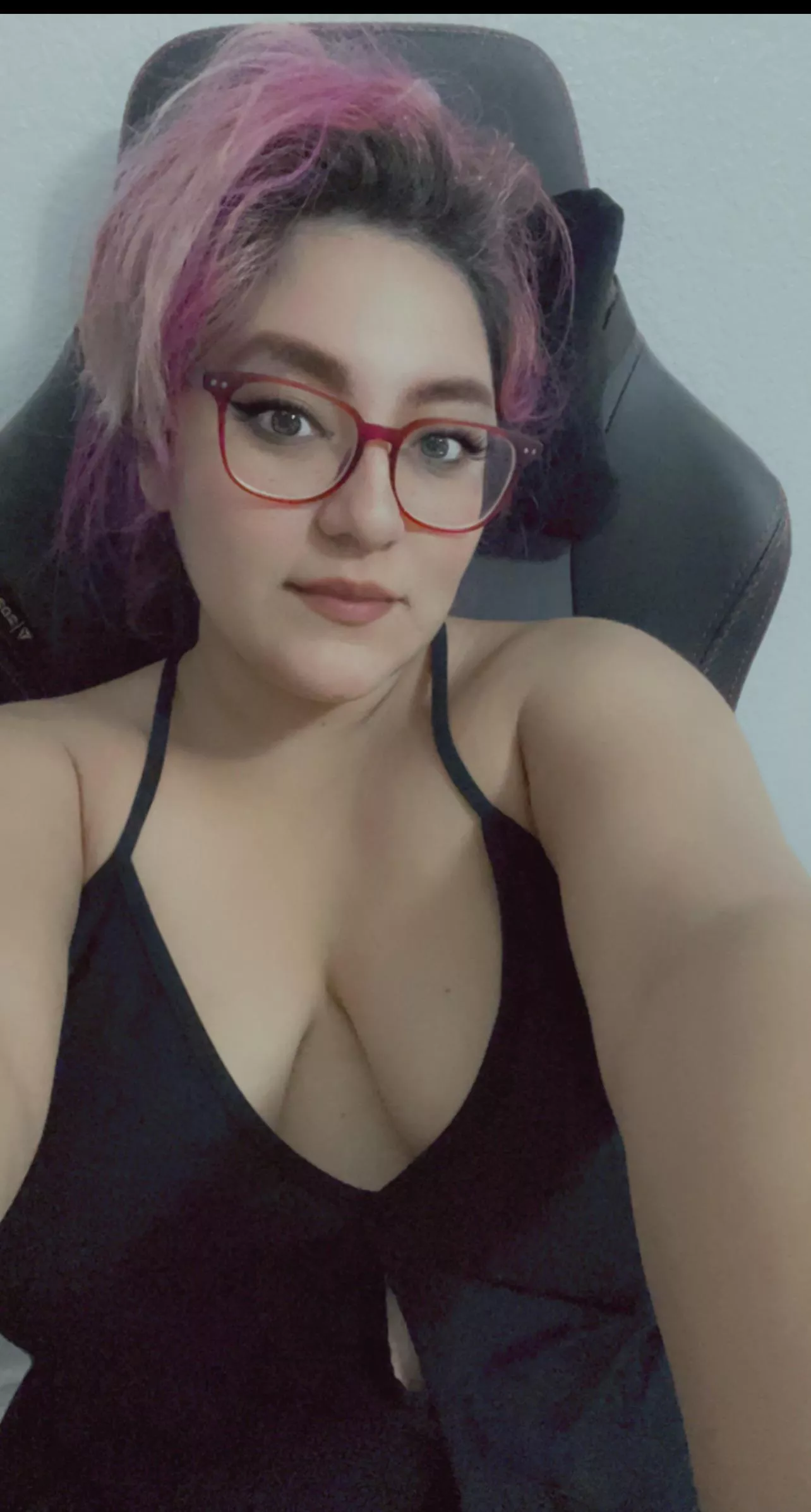 I like sitting on this chair and spinning around posted by Break_bubbles