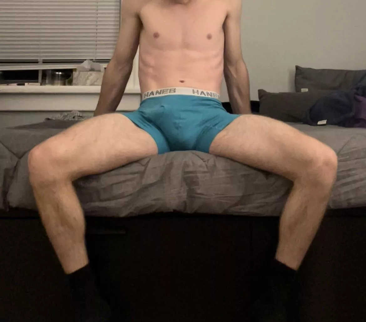 i like this pose posted by jessigreene