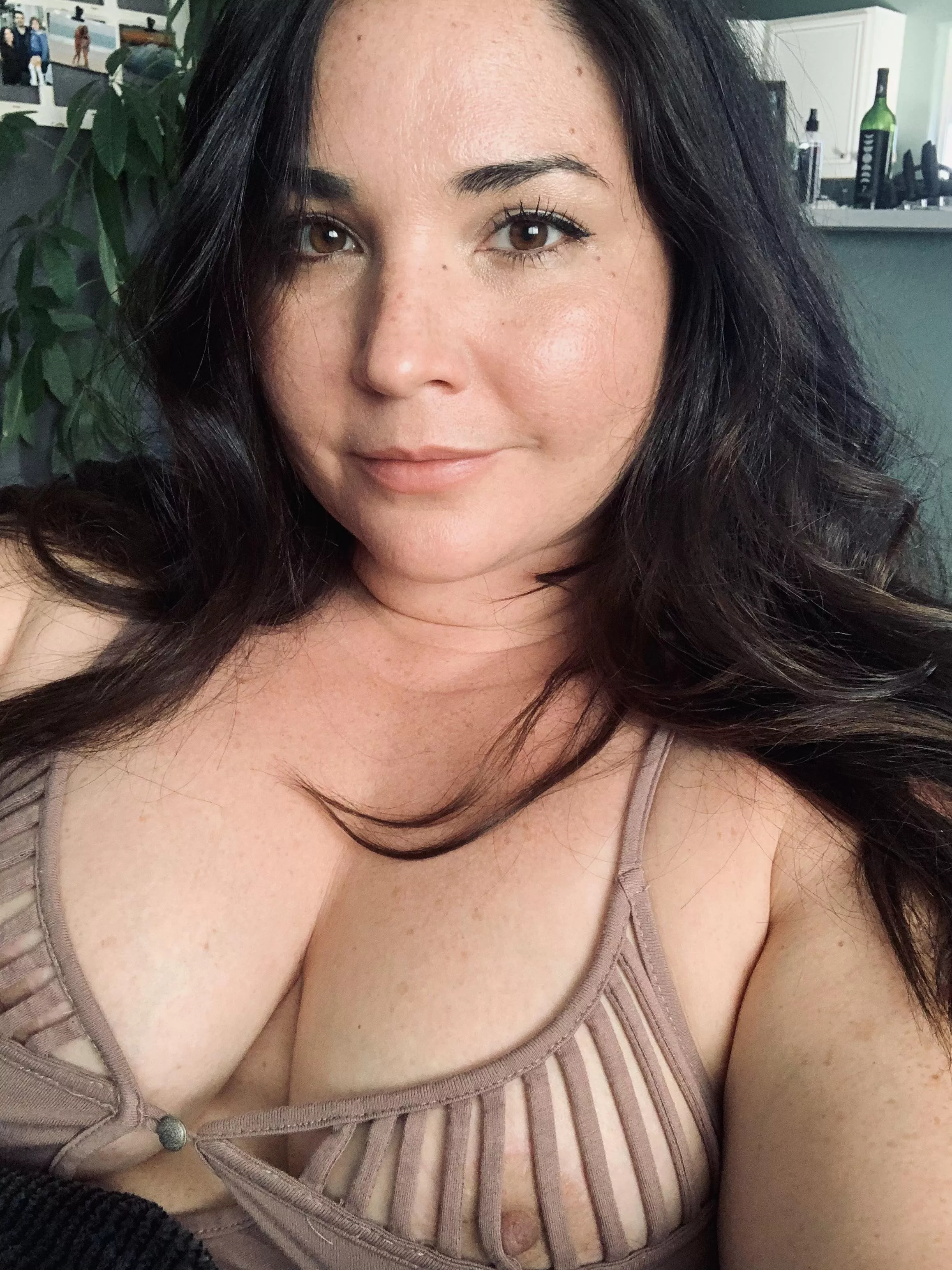 I like to give strangers a peek posted by WifeySwallowsXXX