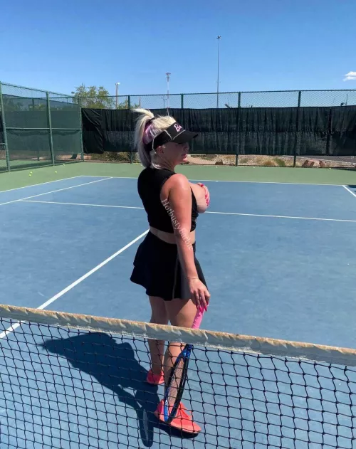 I like to pull my tits out and make the guys on the other court hard by Hotbustybarbiex