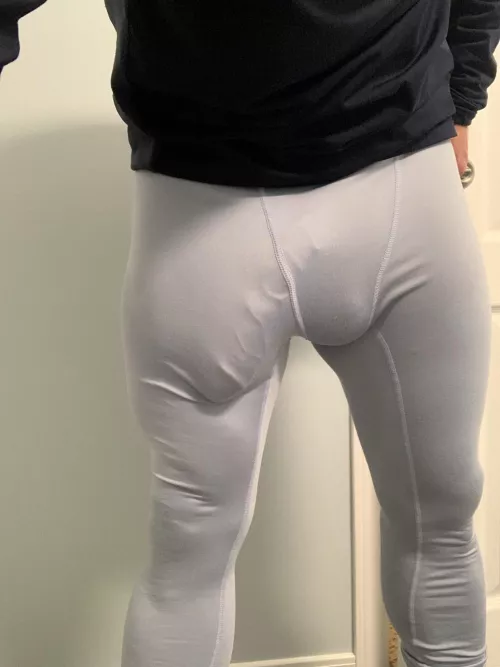 I live where it is cold :( by longhorsewang