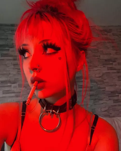 I look hot smoking by frgljulss
