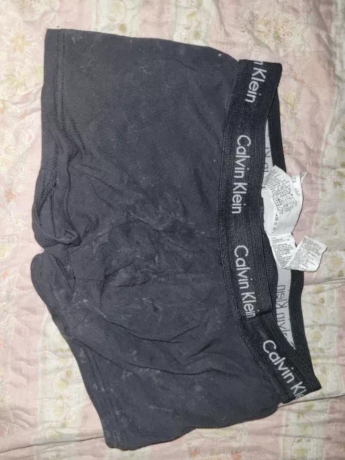 I lost count of the loads on this boxer. and it smells amazing by Acriomano