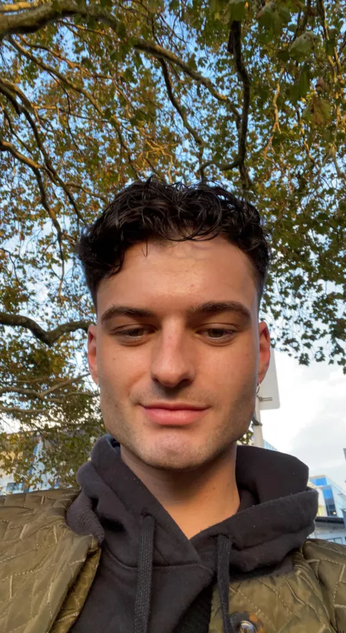 I love a fresh cut and an Autumn breeze by virgoliciousx