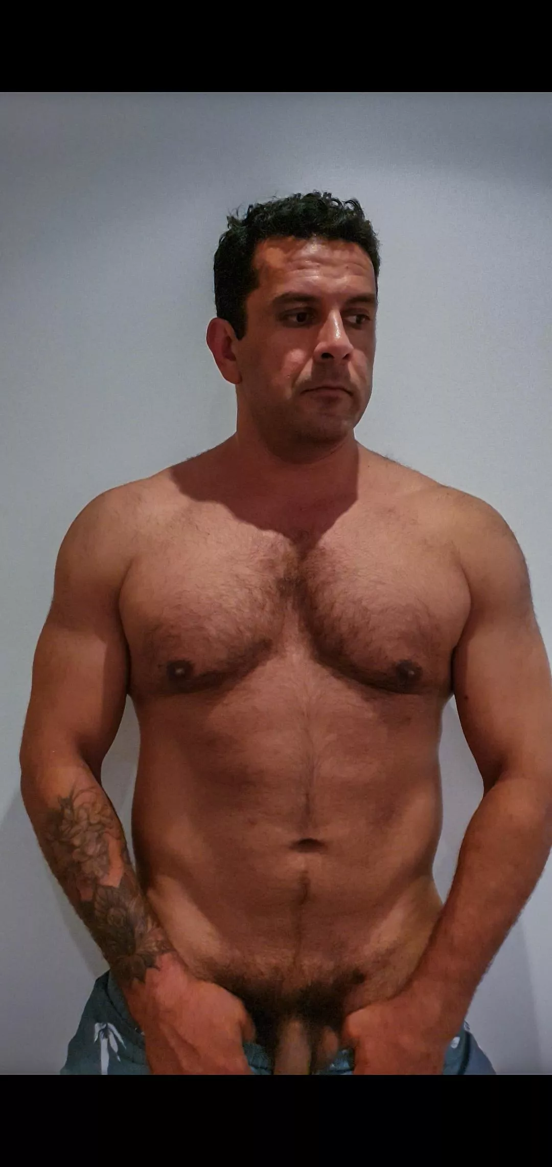 I love a pump from lifting weights. Makes my legs look super jacked. Just need a snuggle bunny to shower with (m) posted by hamishfitfoodlove