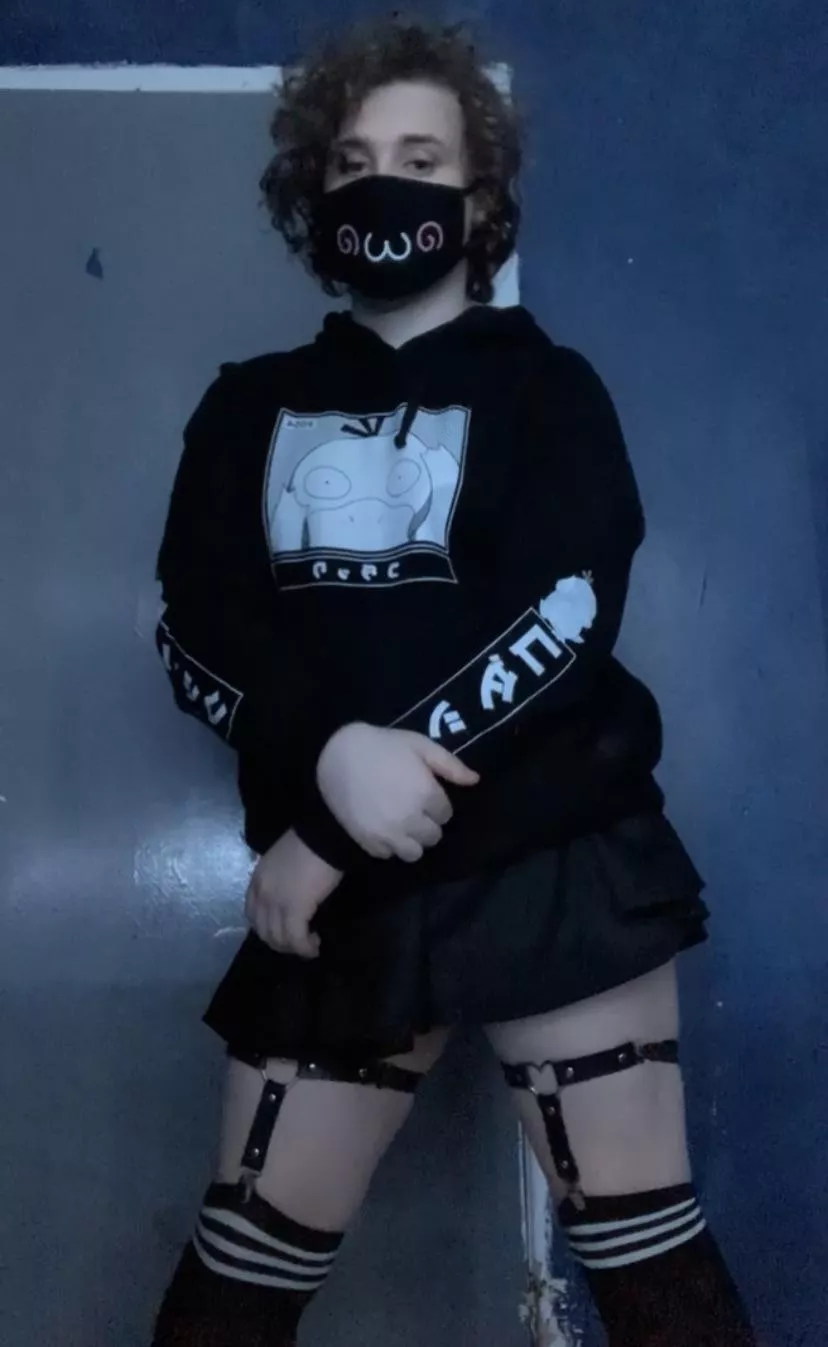 I love an oversized hoodie :3 ❤️ posted by SufficientPair7608