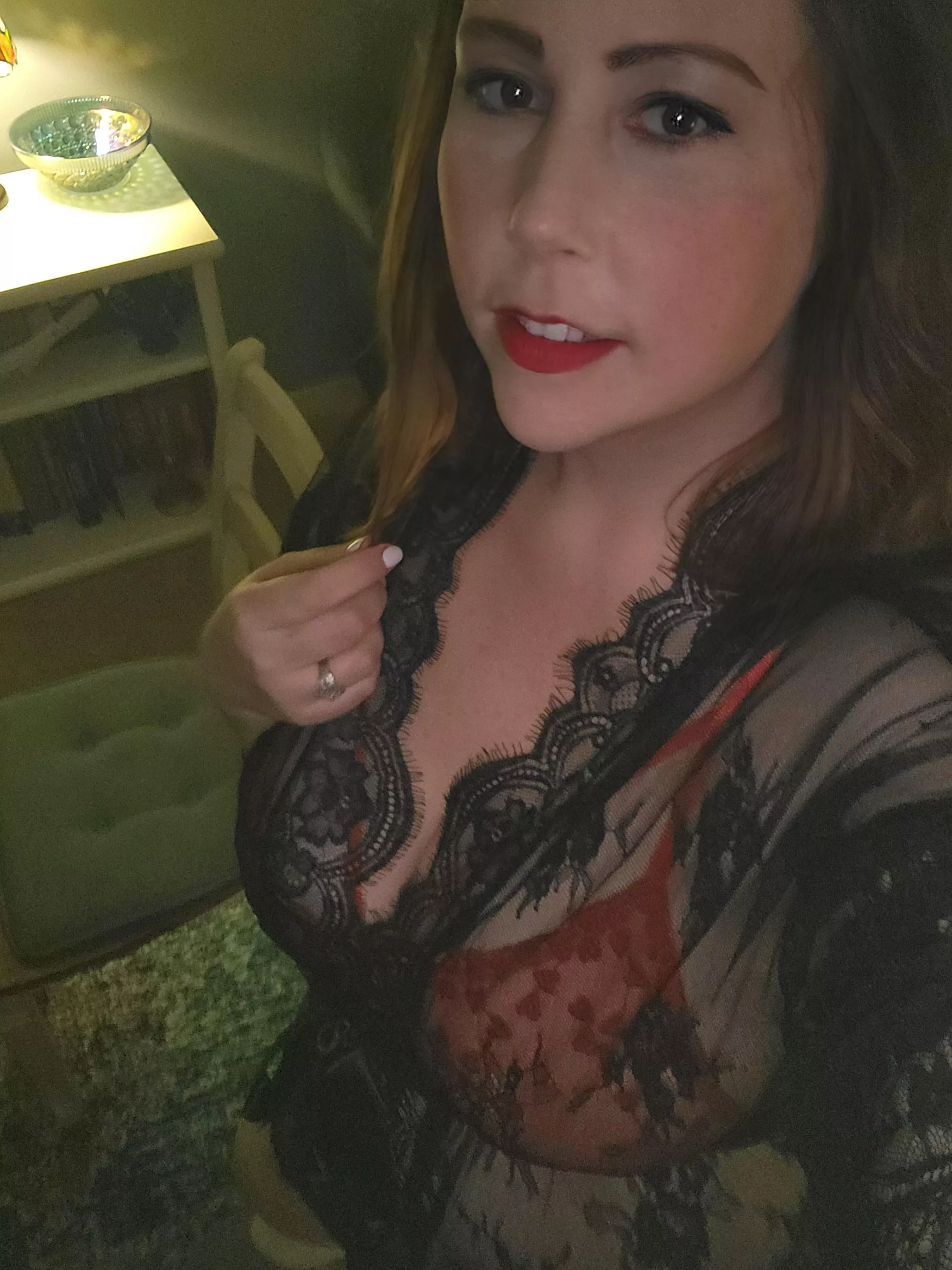 I love being a milf but want to be a hotwife as well! posted by mellymac123