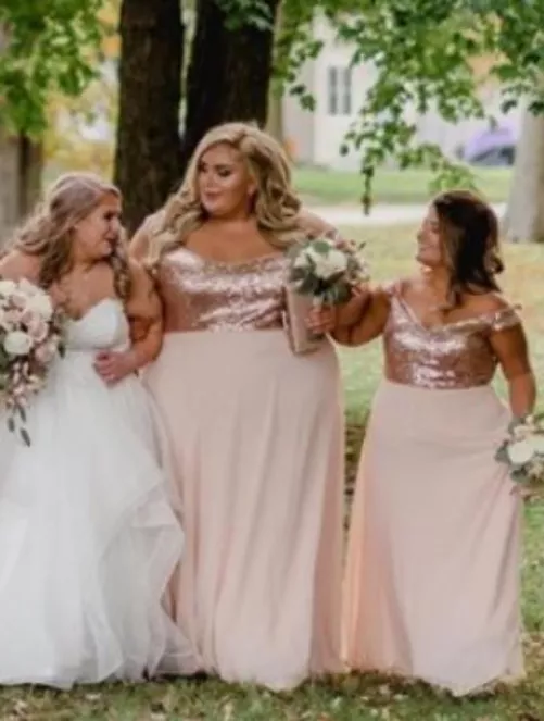 I love being compared to my average sized sisters 😍🥰😂😭🤔🐳🐳🐳 by [deleted]