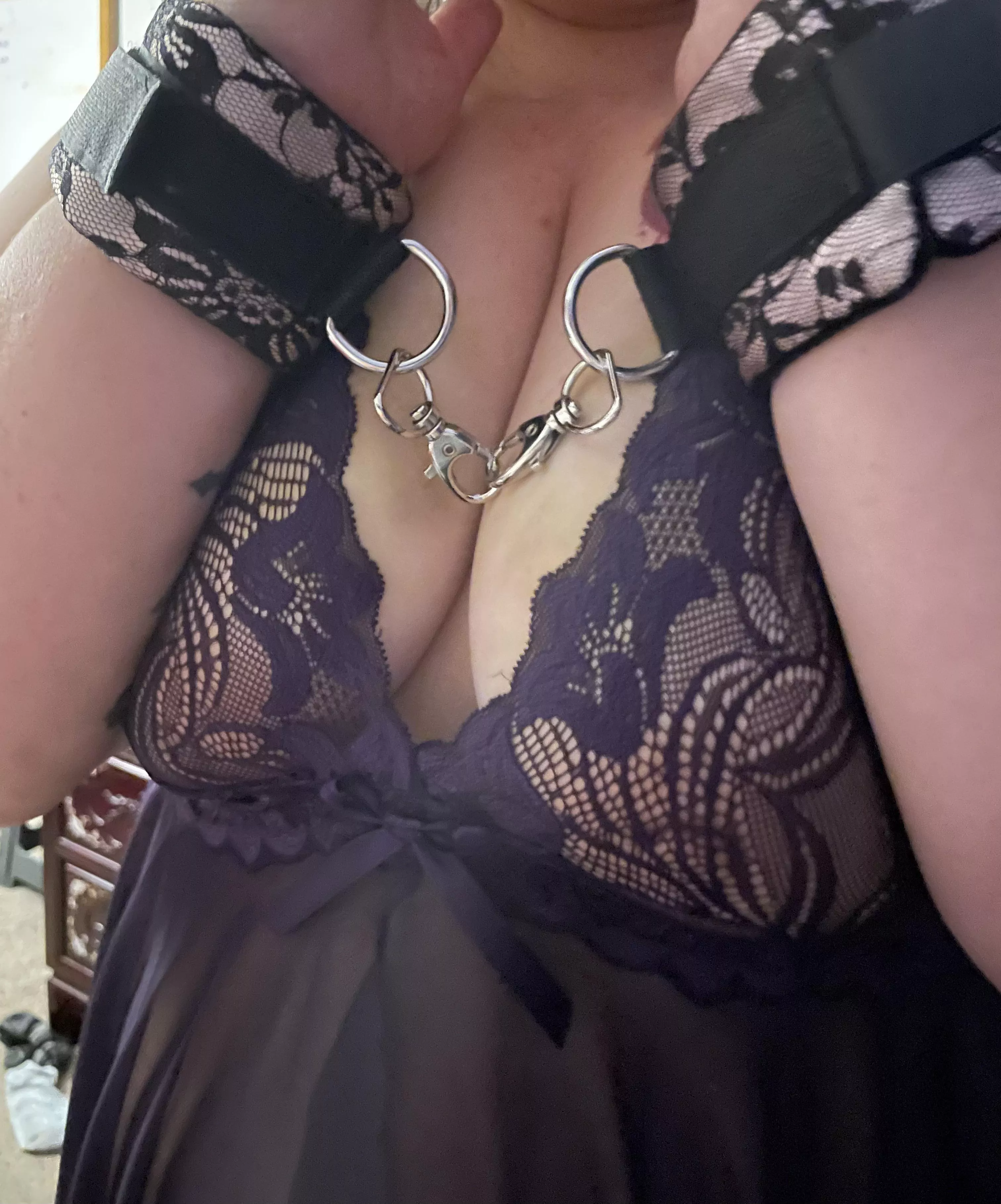 I love being cuffed 🥵 posted by Kitty-0594