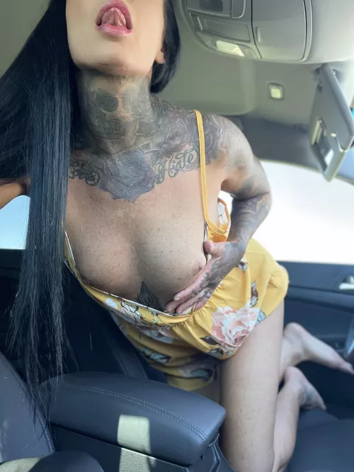 I love being sneaky in the car by Cealliagh