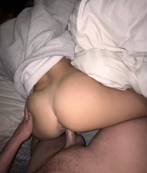 I love bouncing back on his dick 🫢 by Mnemfit