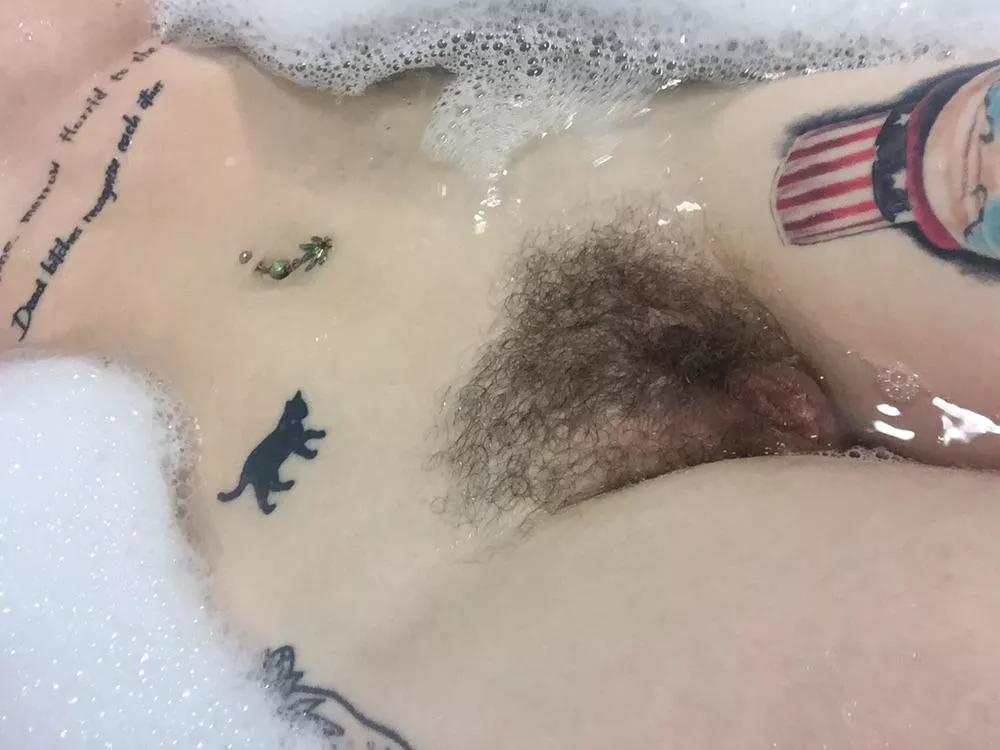 I love bubble baths x posted by lazyfemboi
