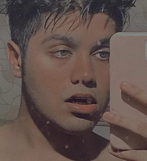 I love COD, Minecraft, Roblox and GTA. Would you ask me out? by ken_black